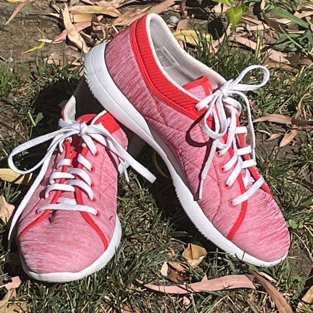 Ladies Size 9.5 Reebok Sneakers Red